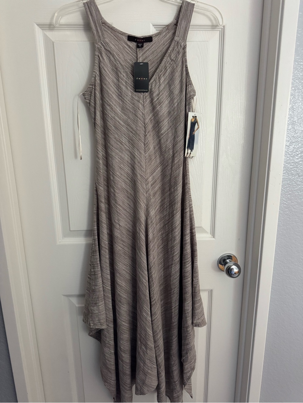 NWT FEVER taupe sleeveless dress  size Small